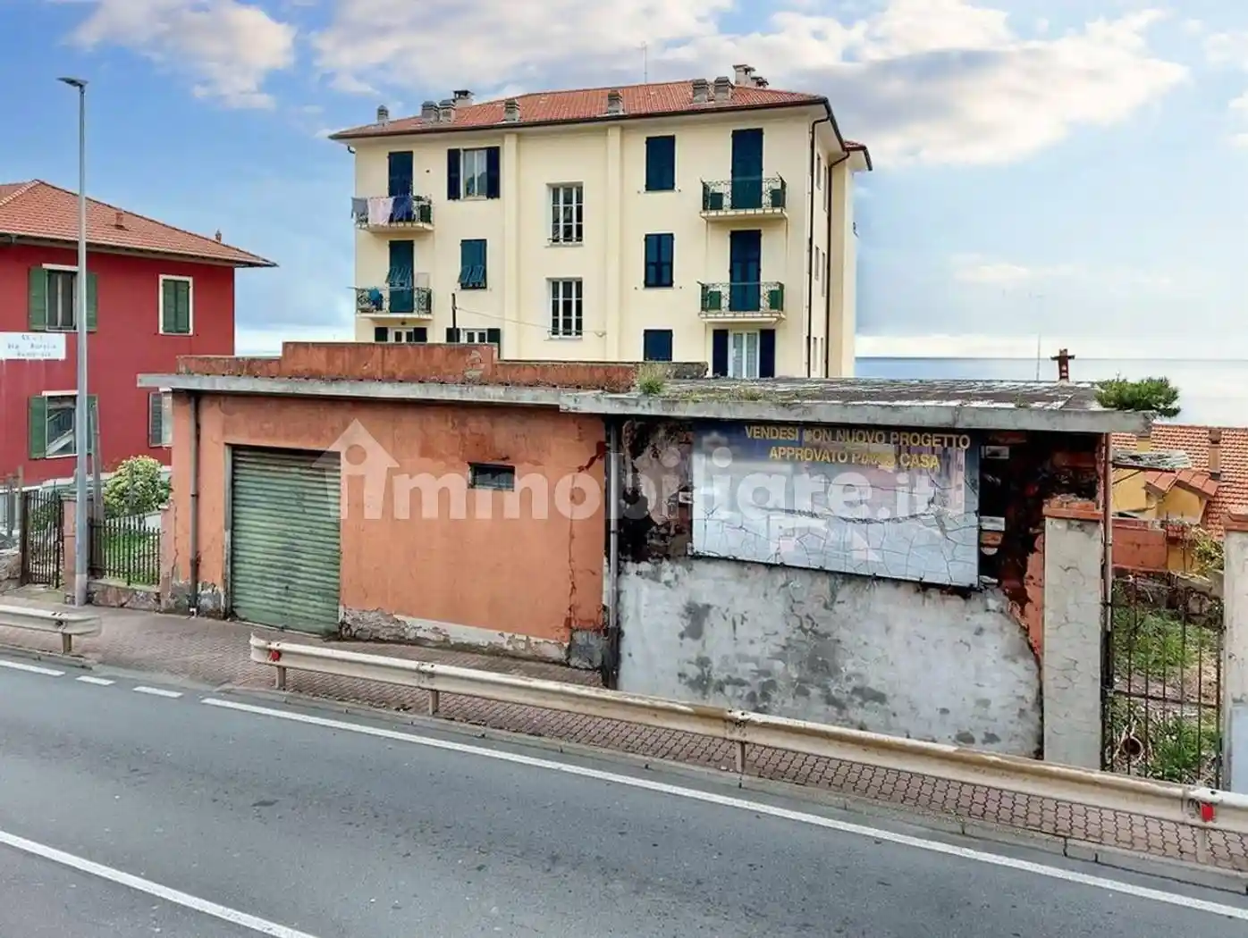 Palazzo - Stabile in vendita a Imperia