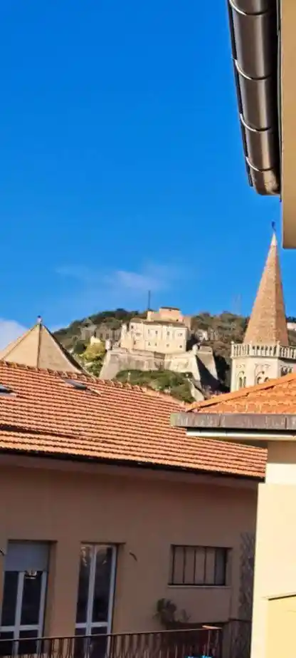 Appartamento in vendita a Finale Ligure