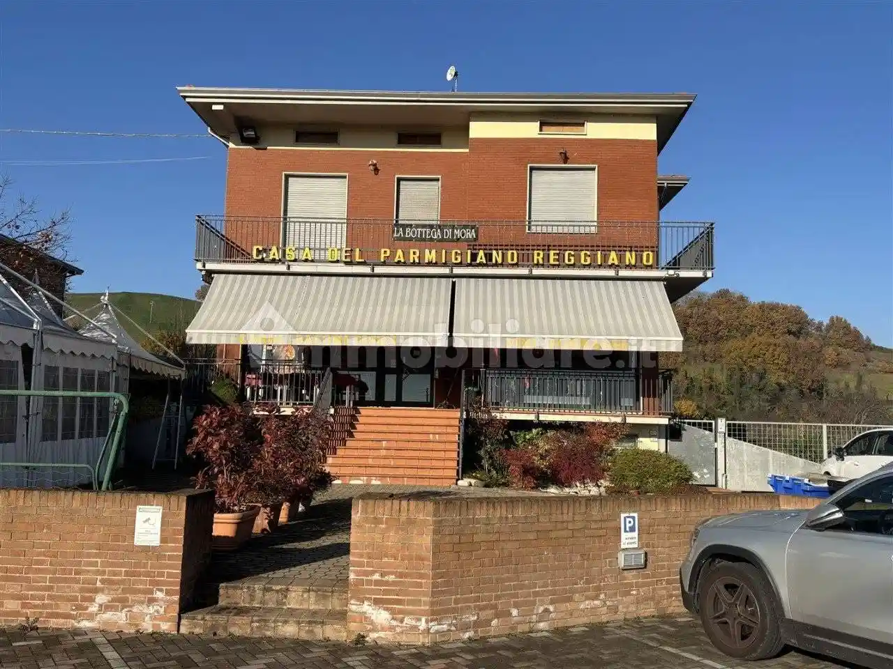 Villa in vendita a Langhirano