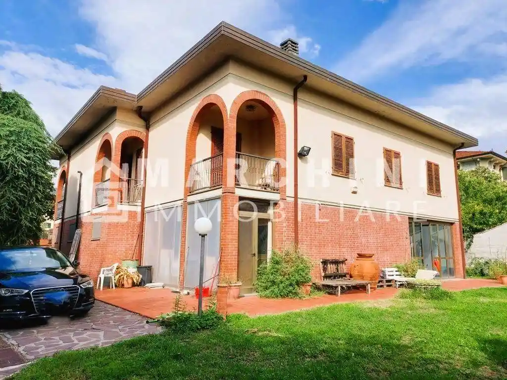 Villa in vendita a Capannori