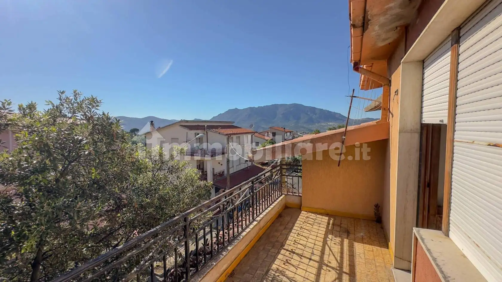 Appartamento in vendita a Oliena