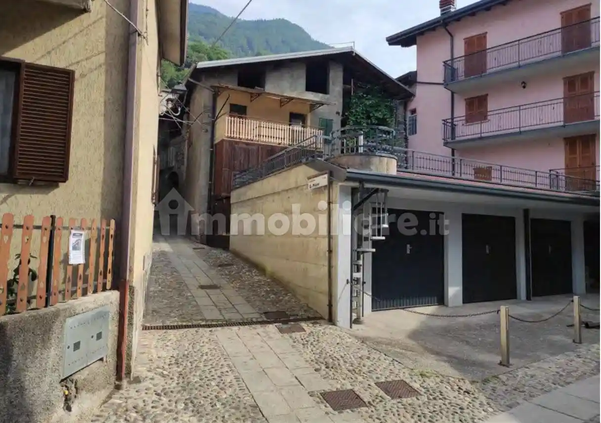 Casa indipendente in vendita a Edolo