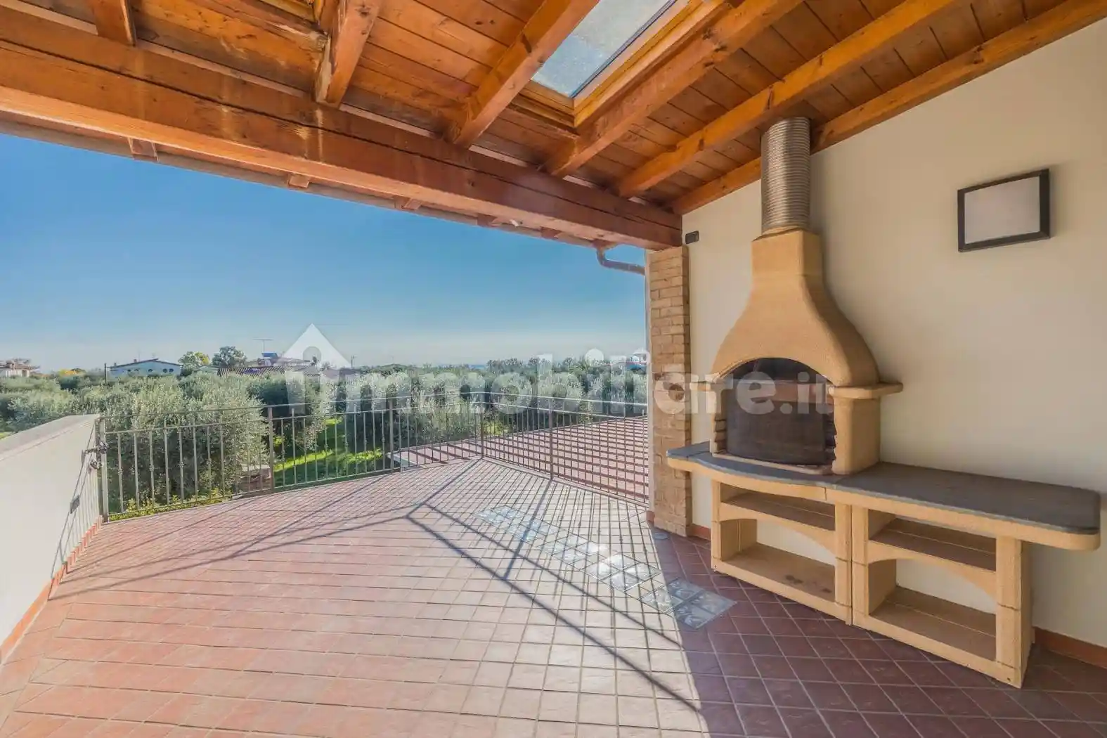 Villa in vendita a Manerba del Garda