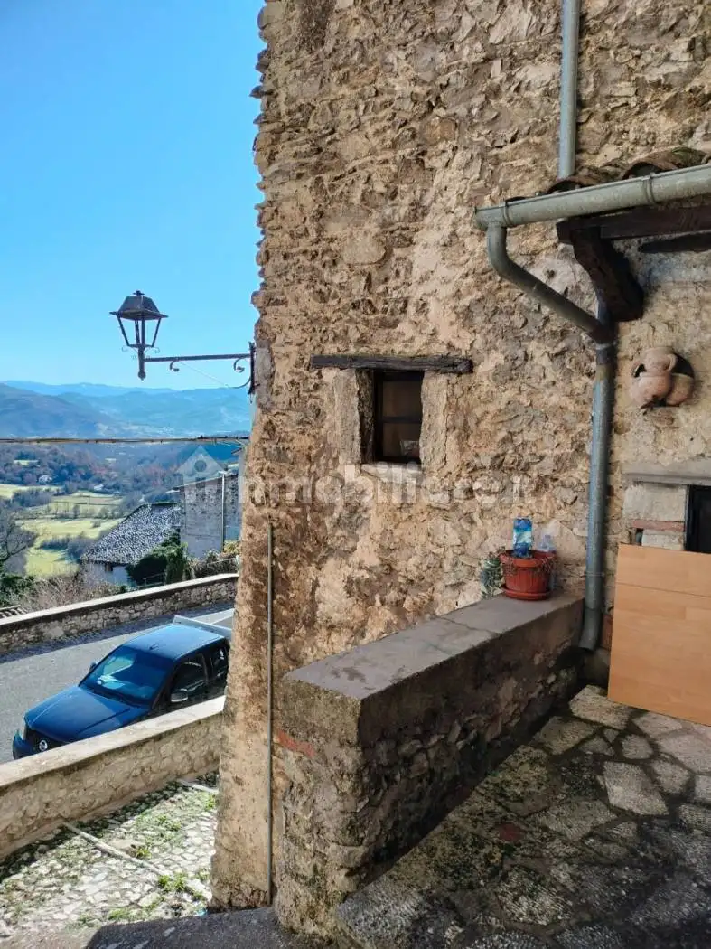 Appartamento in vendita a Orvinio