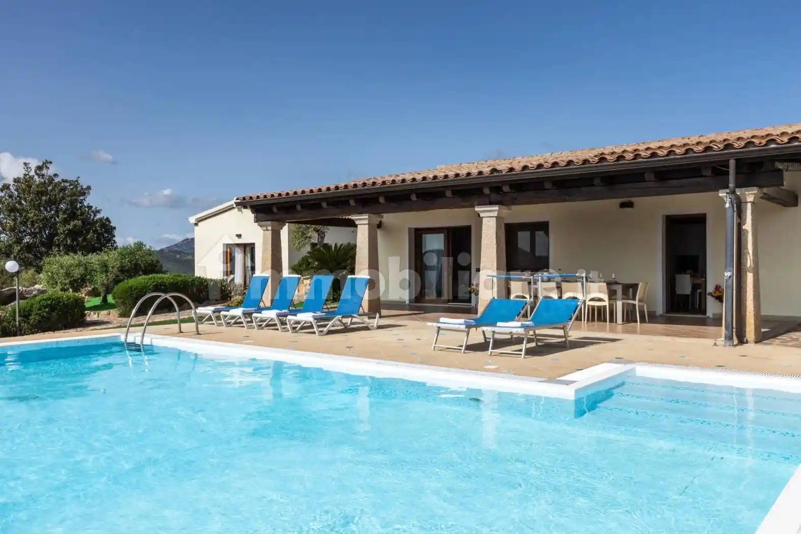 Villa in vendita a Olbia