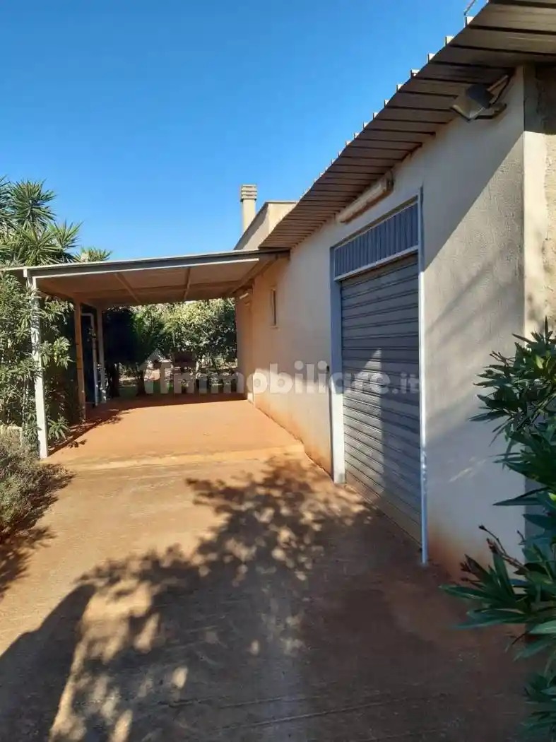 Villa in vendita a Turi