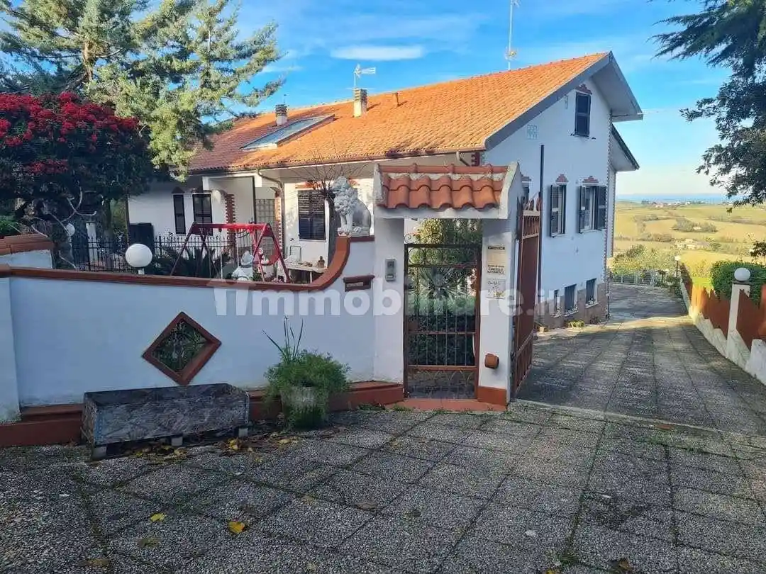 Villa bifamiliare, buono stato, 250 m², Ghettarello - Sappanico, Ancona - foto 2