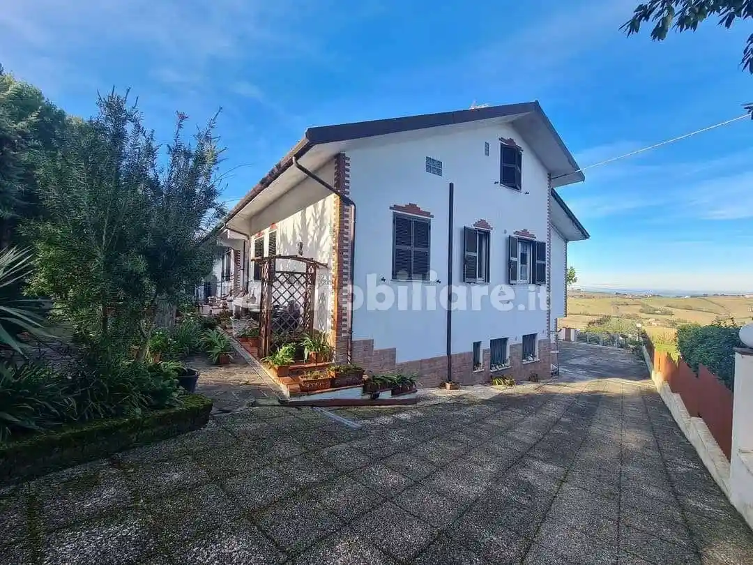 Villa bifamiliare, buono stato, 250 m², Ghettarello - Sappanico, Ancona - foto 4