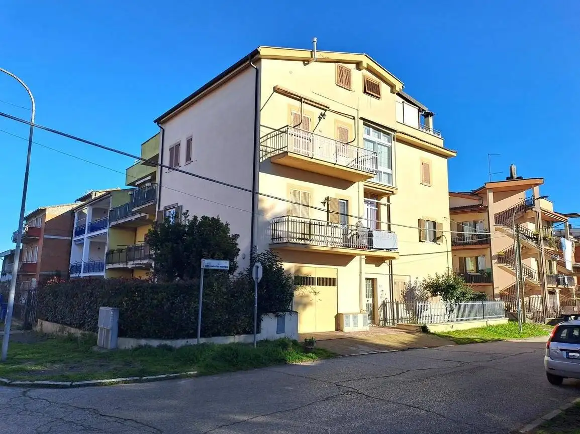 Trilocale via Don Aurelio Moriggi 29, Calcata - foto 2