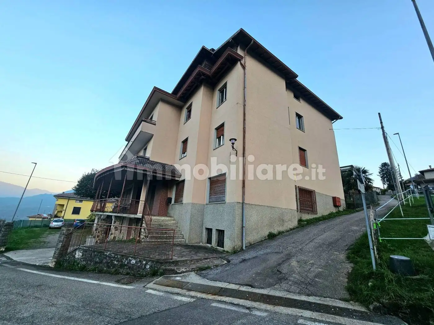 Palazzo - Edificio in Vendita - foto 2