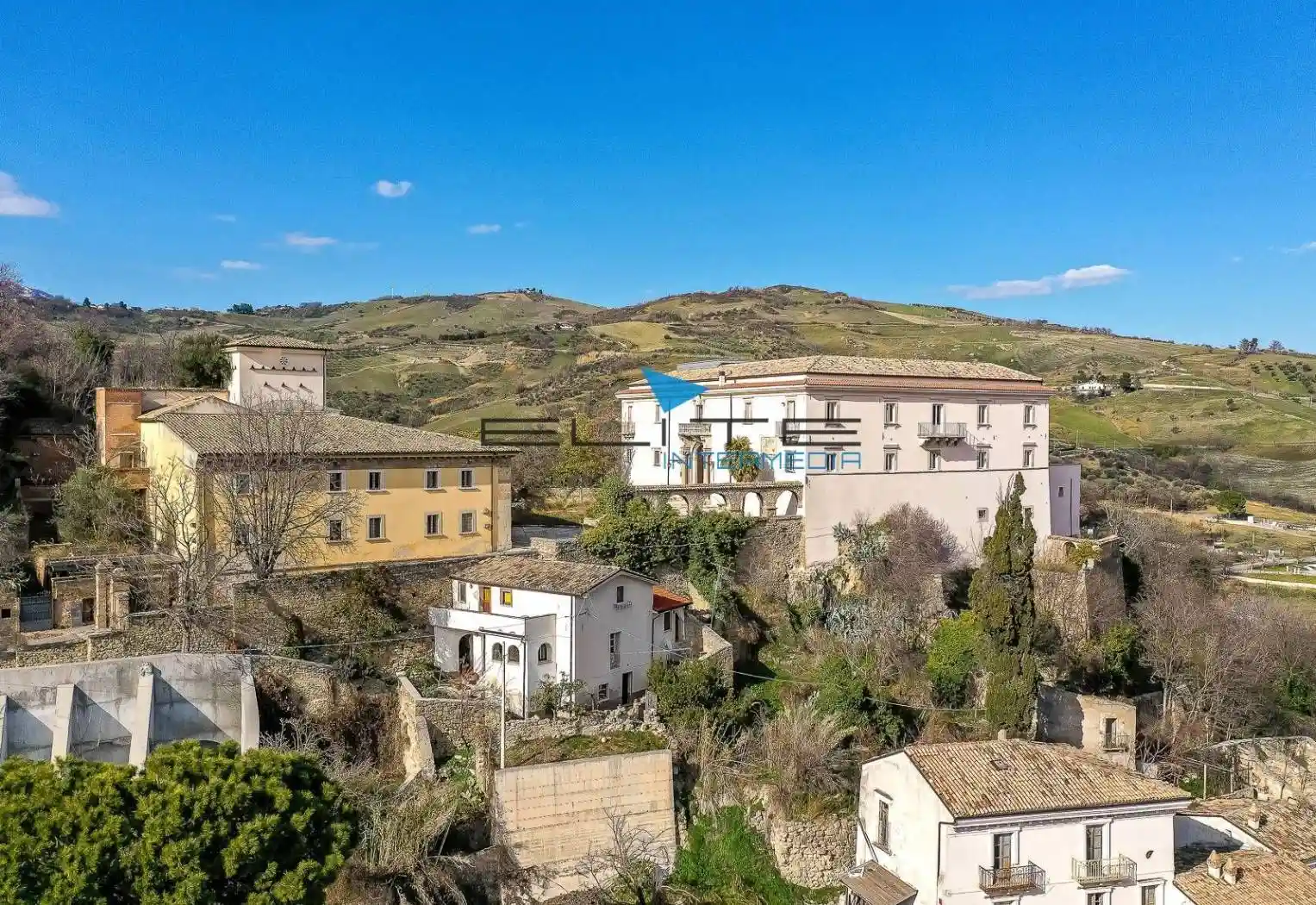 Palazzo - Edificio in Vendita - foto 2