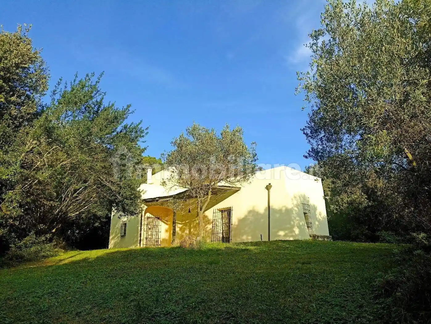 Villa in vendita a Finale Ligure