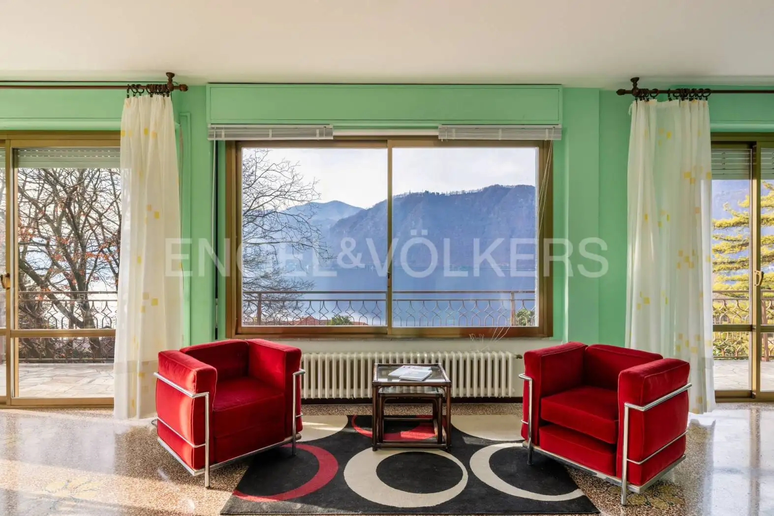 Appartamento in affitto a Pettenasco