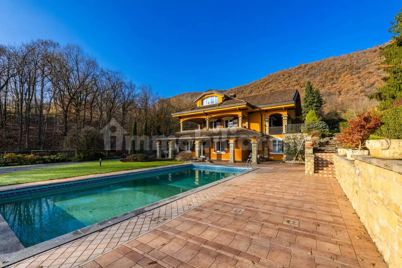 Villa in vendita a Alzano Lombardo