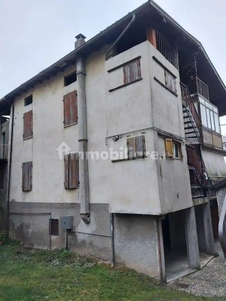 Casa indipendente in vendita a Darfo Boario Terme