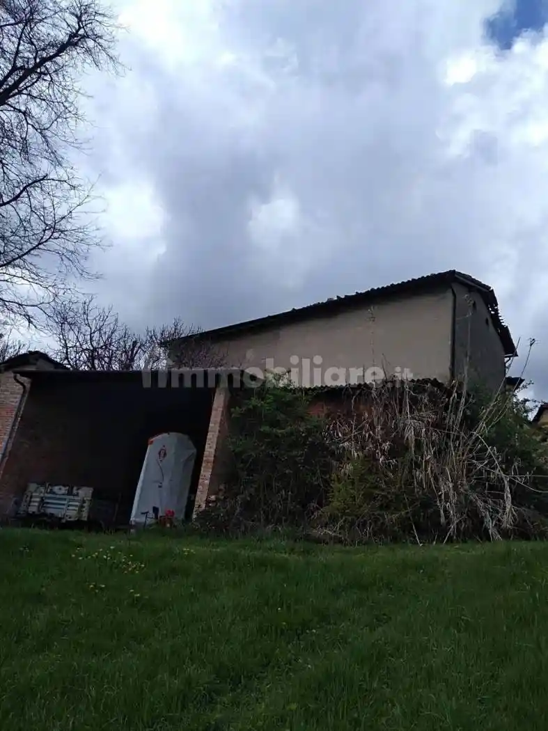Rustico - Casale in vendita a Serramazzoni