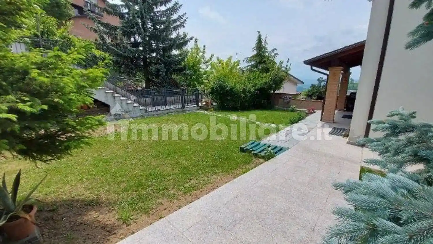 Villa in vendita a Serramazzoni