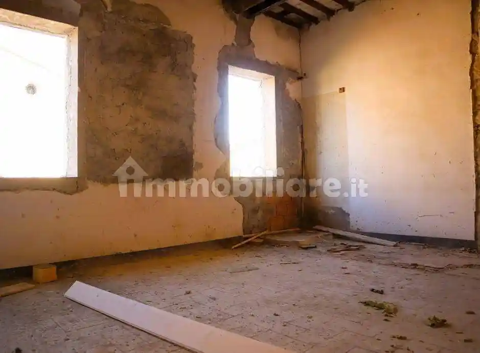 Appartamento in vendita a Capraia e Limite