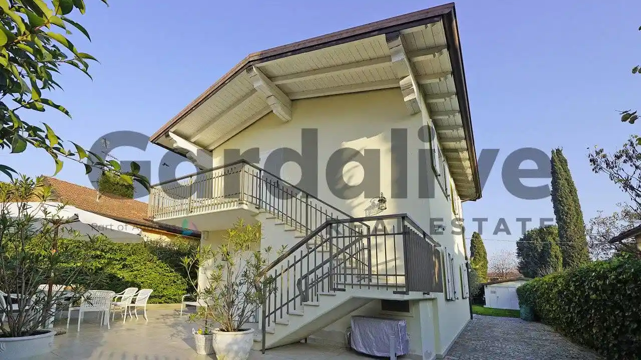 Casa indipendente in vendita a Sirmione