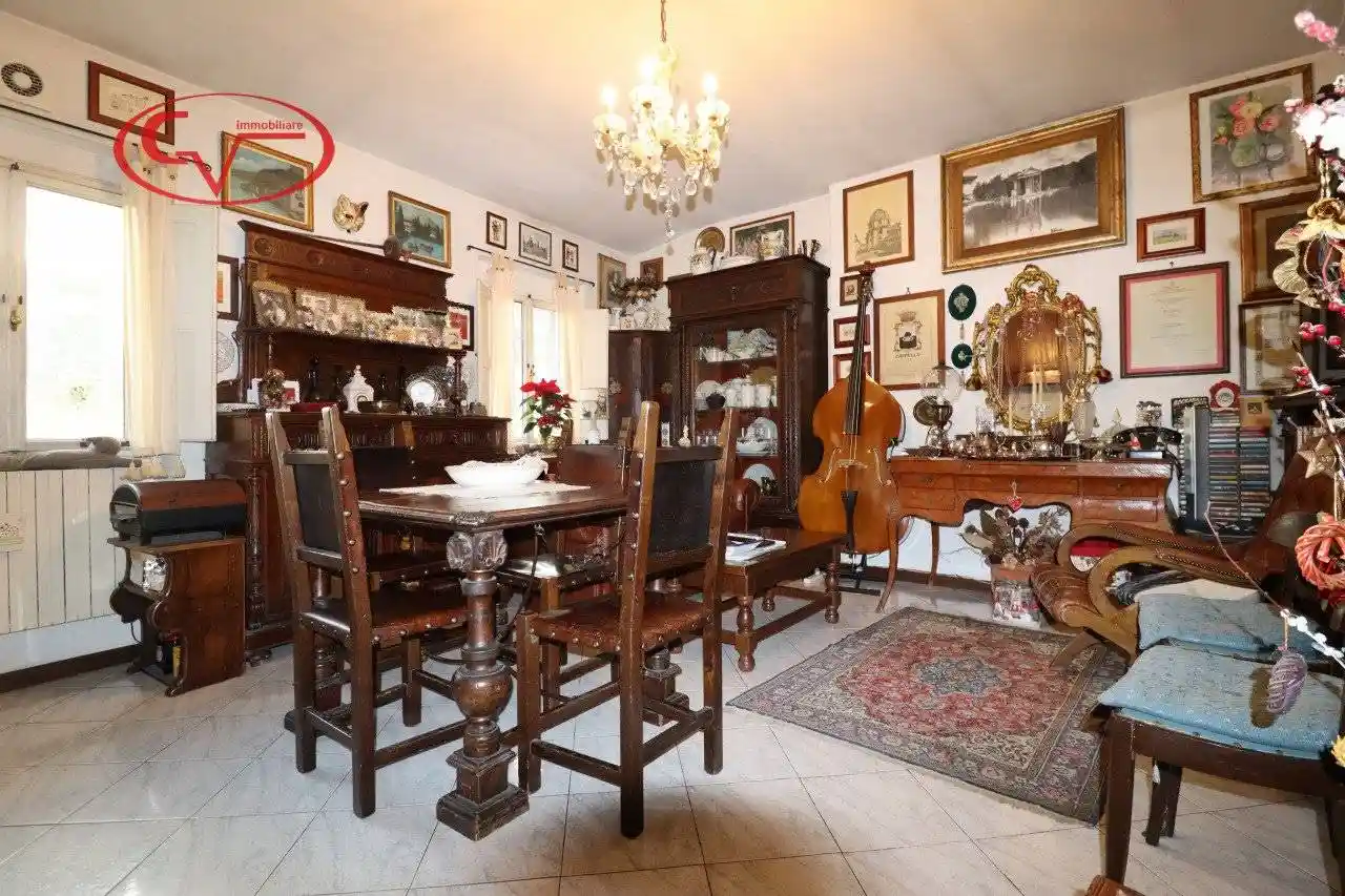 Appartamento in vendita a Montevarchi