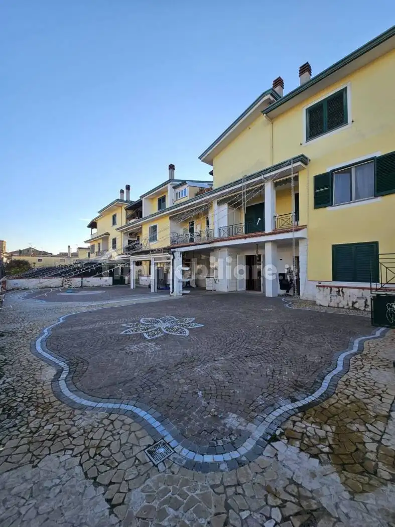 Villetta a schiera in vendita a Giugliano in Campania