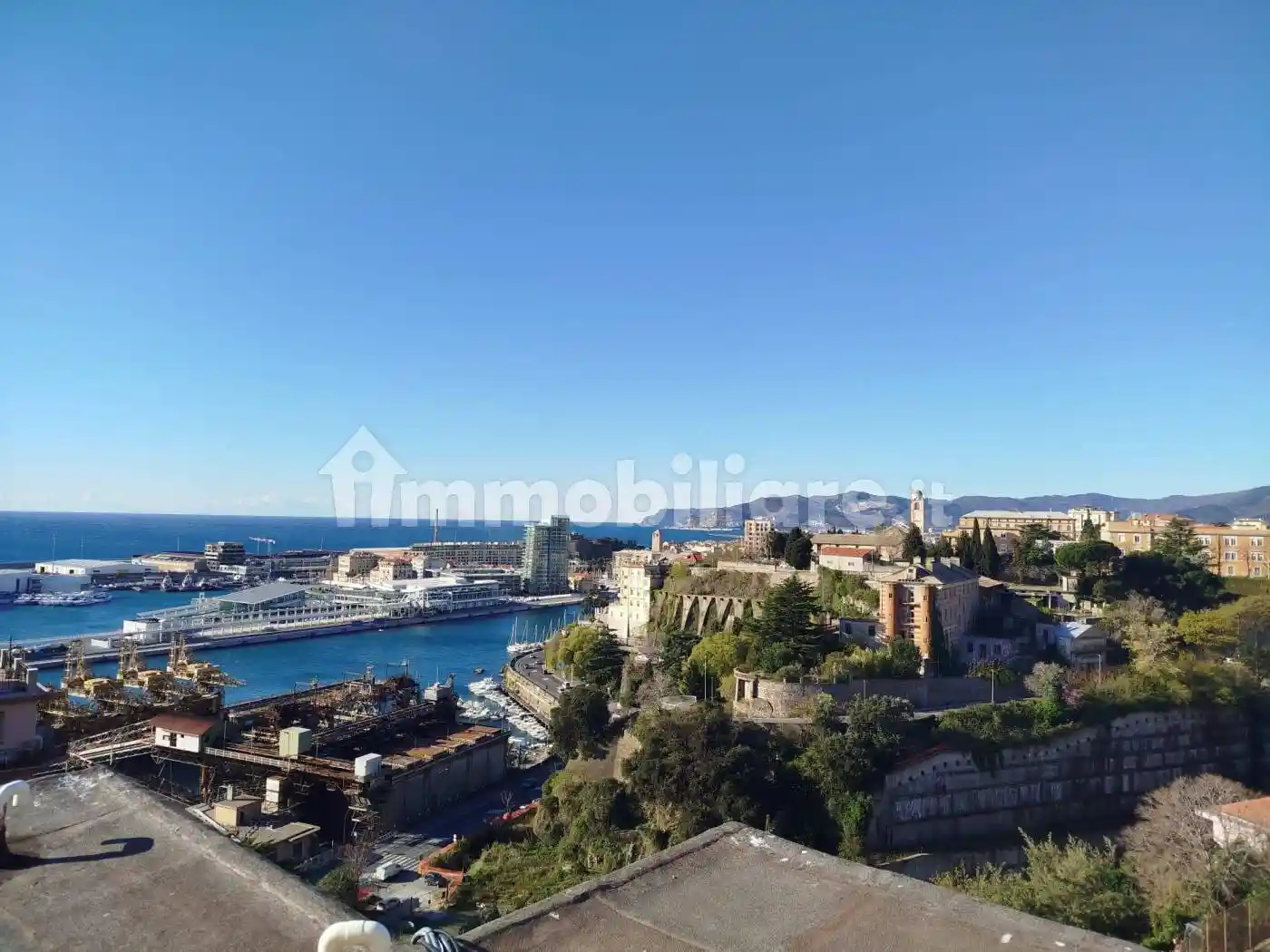 Appartamento in vendita a Savona