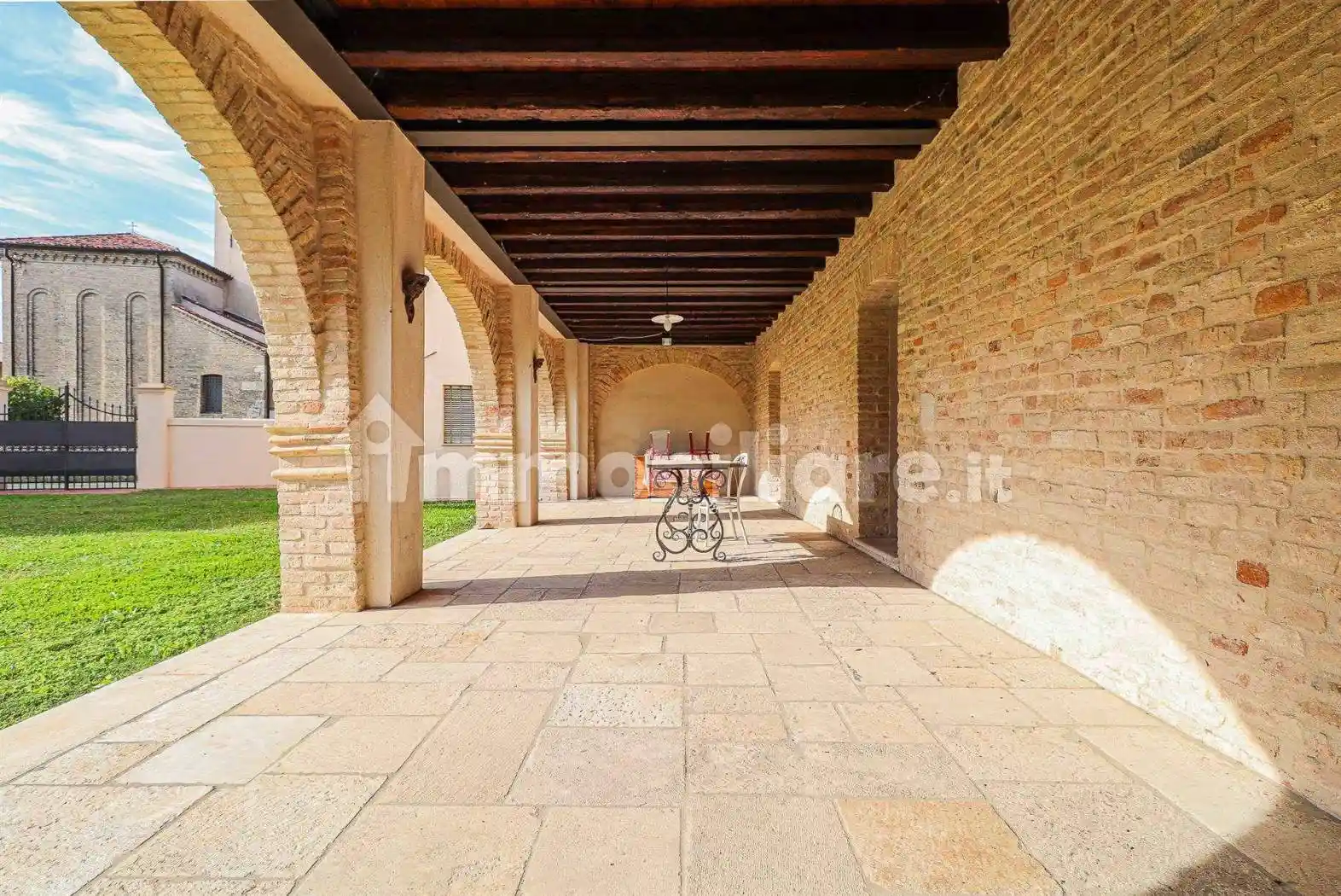 Palazzo - Edificio in vendita a Portogruaro