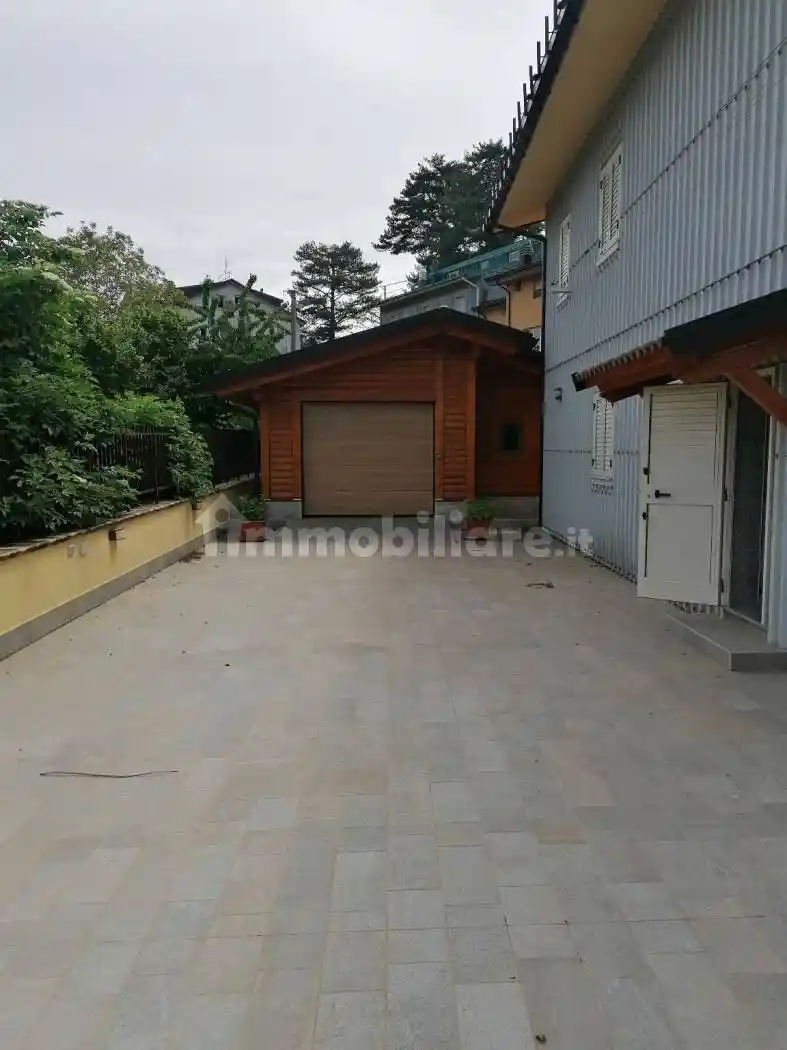 Villa bifamiliare via dei Bucaneve 4, Camigliatello Silano, Spezzano della Sila - foto 3