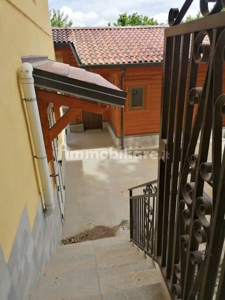 Villa bifamiliare via dei Bucaneve 4, Camigliatello Silano, Spezzano della Sila - foto 4