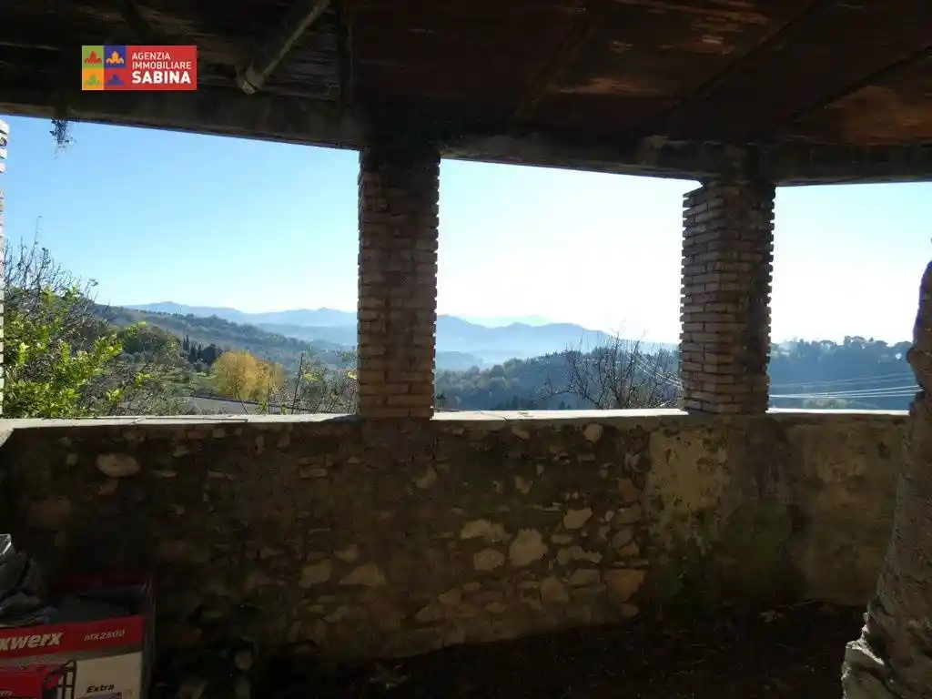 Appartamento in vendita a Poggio Mirteto