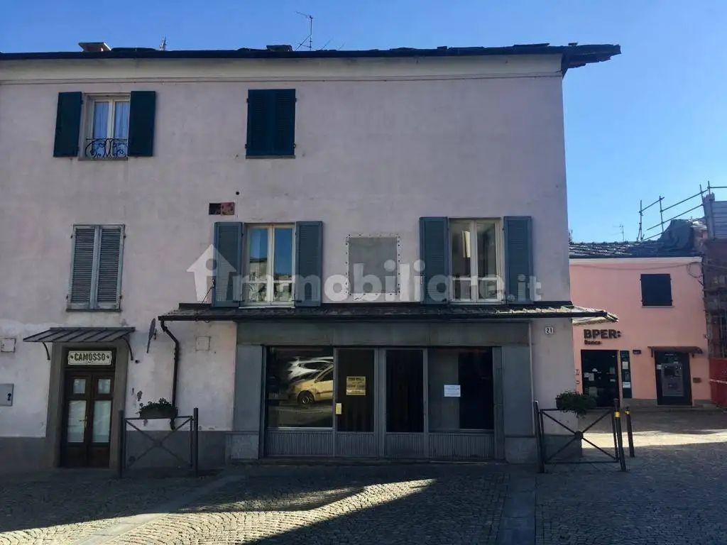 Bilocale piazza Giuseppe Garibaldi, Centro, Barge - foto 3