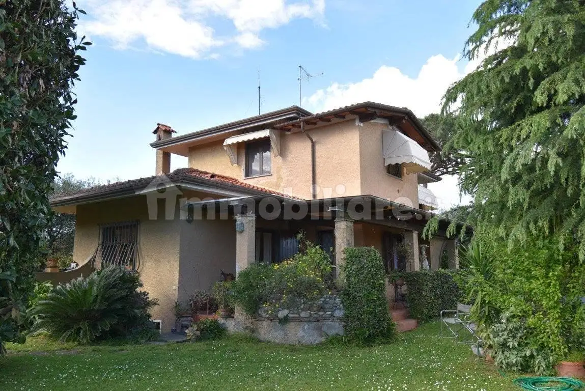 Villa in vendita a Forte dei Marmi