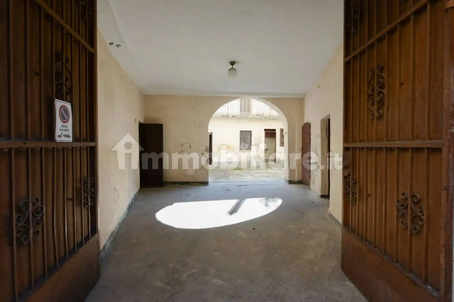 Palazzo - Edificio in Vendita - foto 3