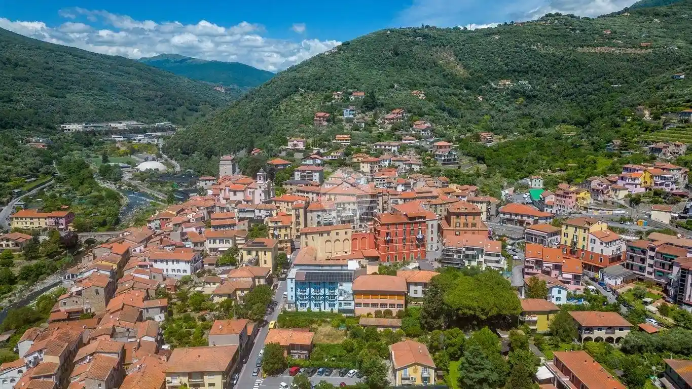 Appartamento in vendita a Imperia