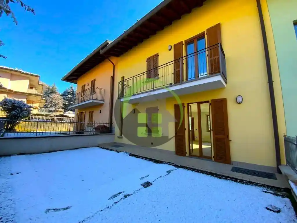 Villetta a schiera in vendita a Gandino