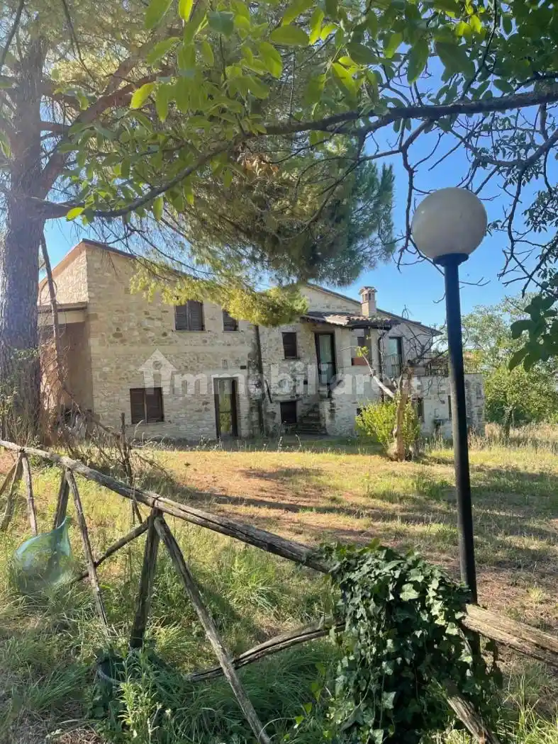 Rustico - Casale in vendita a Assisi