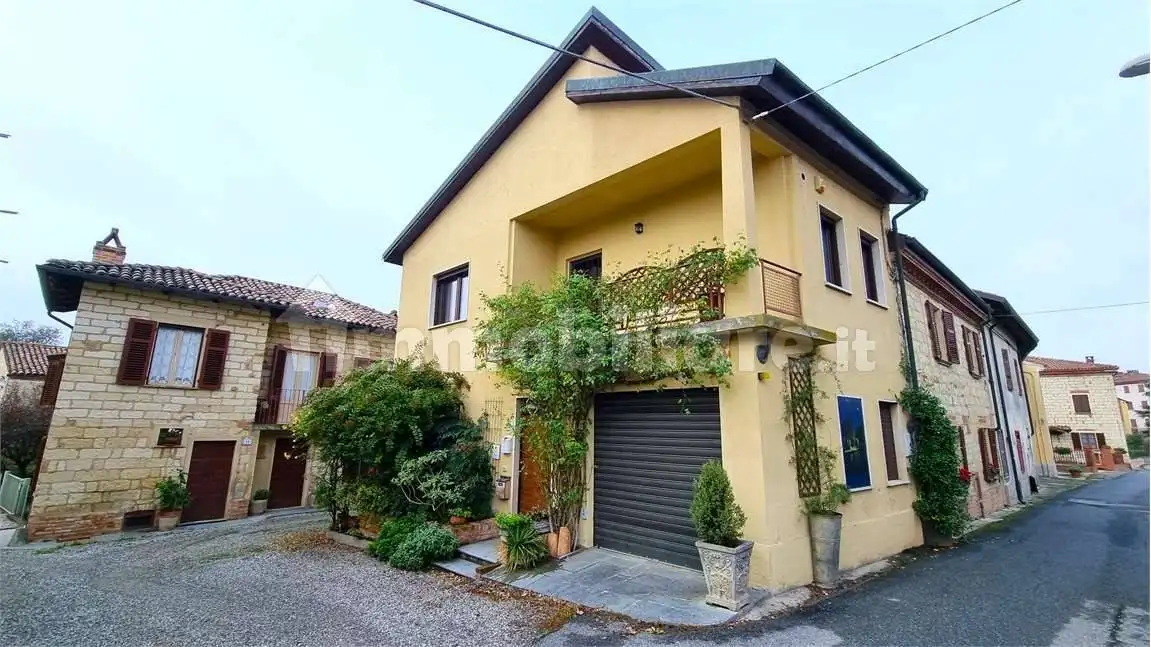 Casa indipendente in vendita a Cella Monte