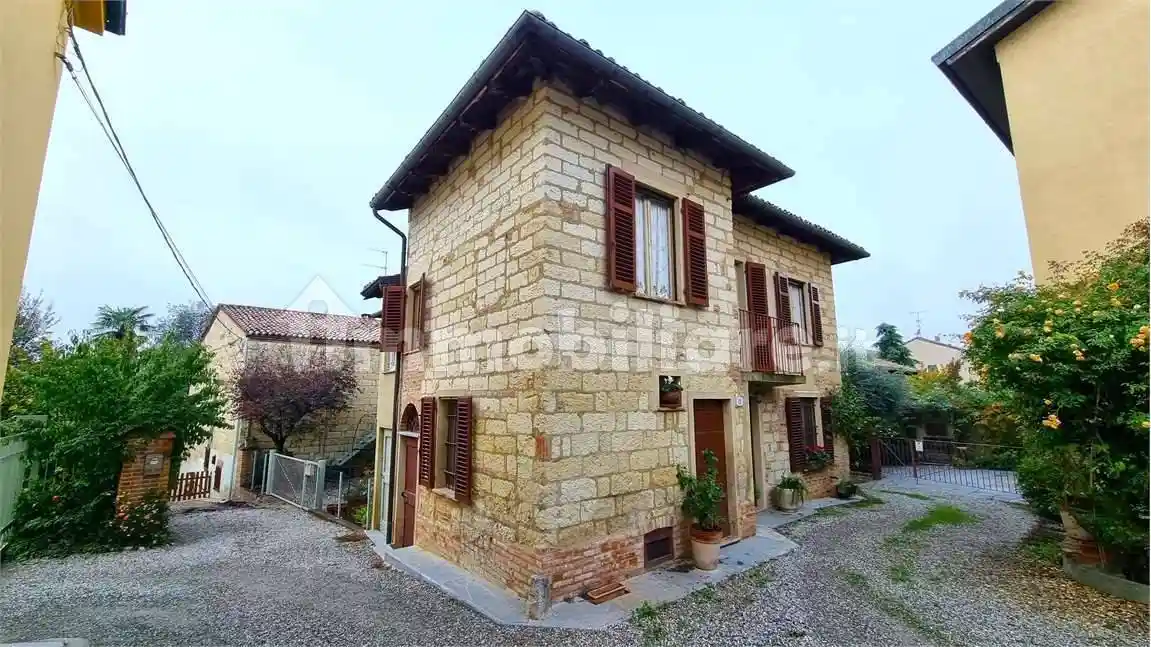 Terratetto unifamiliare frazione Coppi, 11, Cella Monte - foto 2