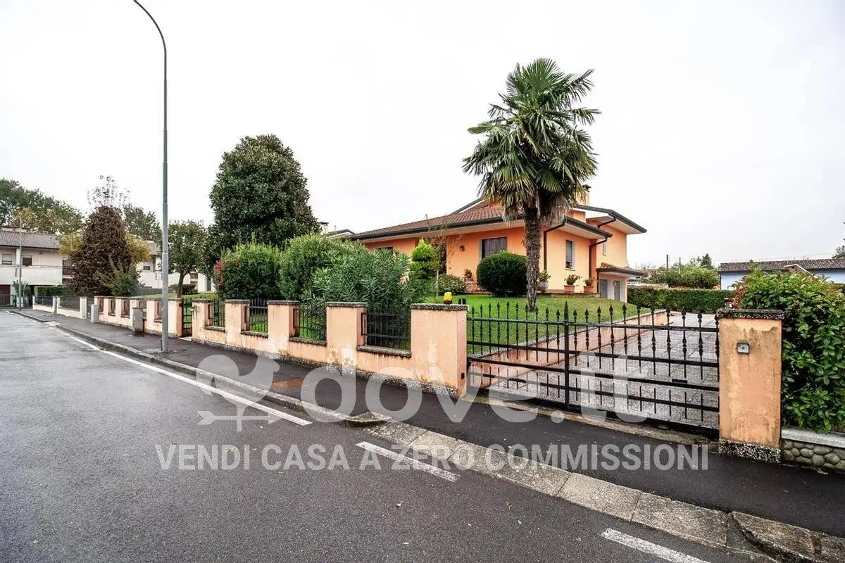 Villa unifamiliare Villaggio De Gasperi 52, Centro, Bagnolo di Po - foto 4