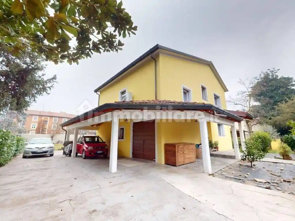 Villa in vendita a Segrate