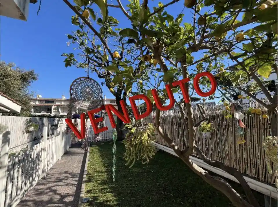 Villa in vendita a Fiumicino