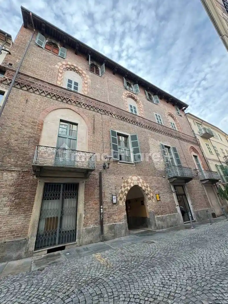 Appartamento in vendita a Asti