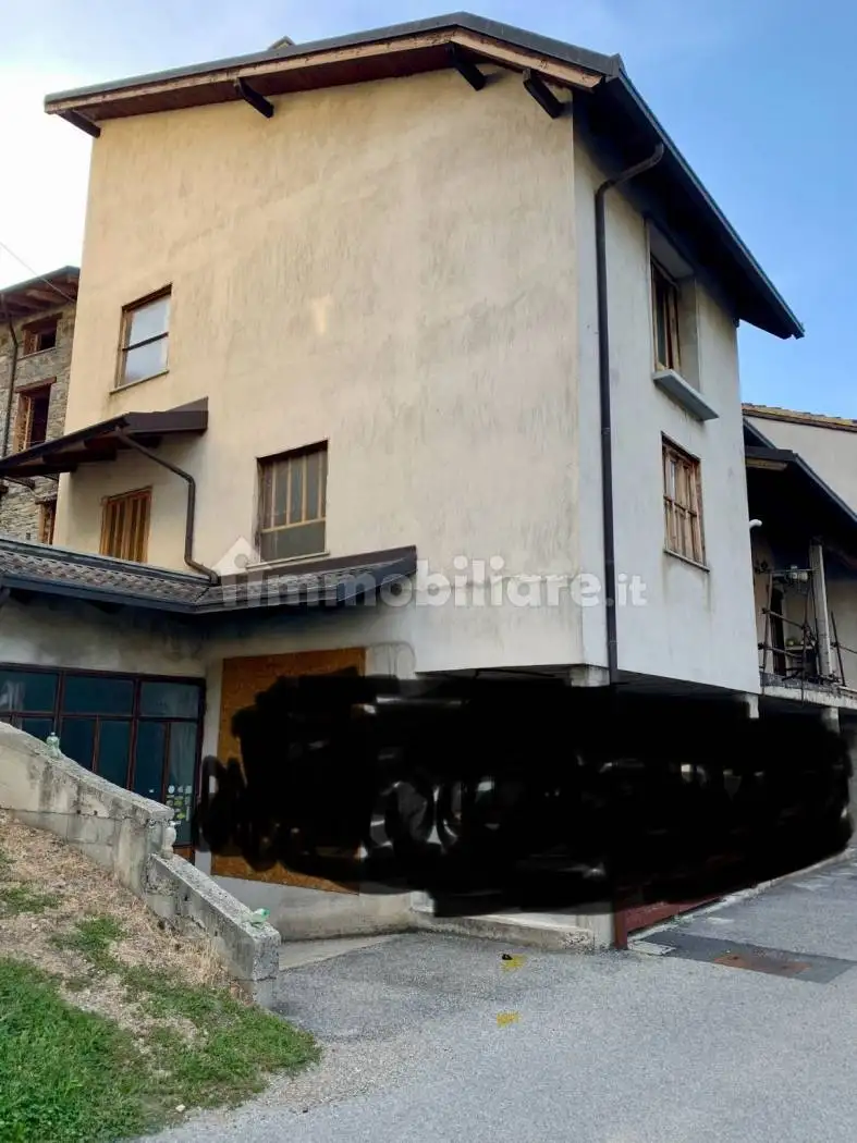 Casa indipendente in vendita a Giaglione