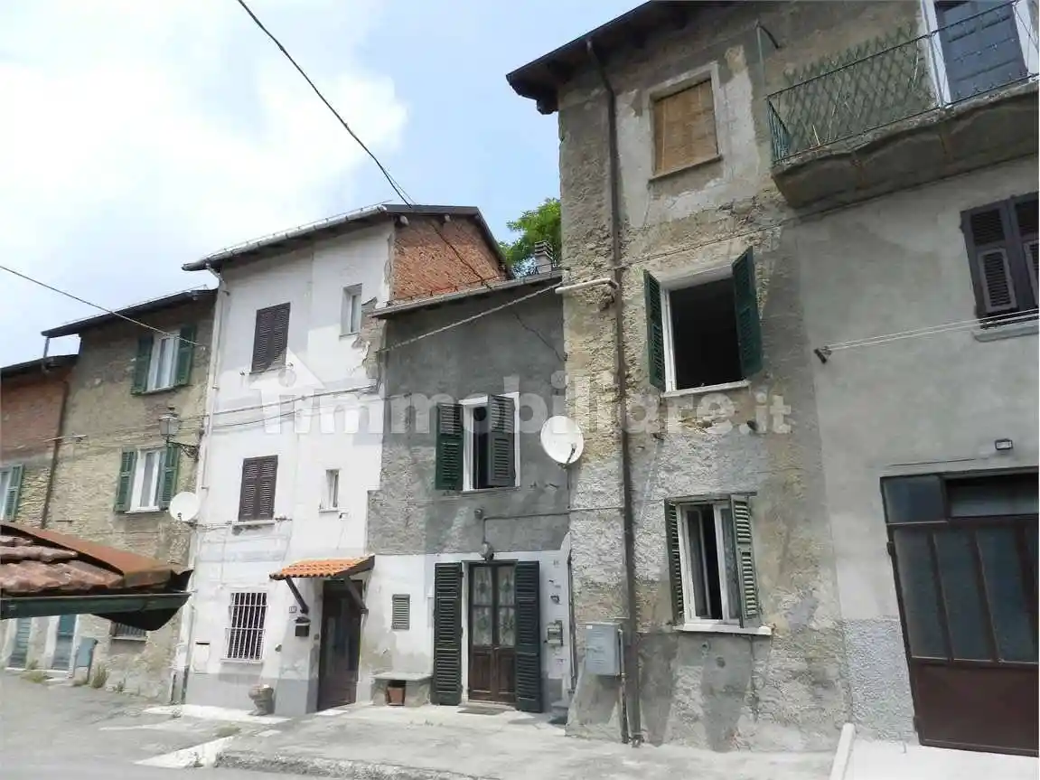 Casa indipendente in vendita a Stazzano