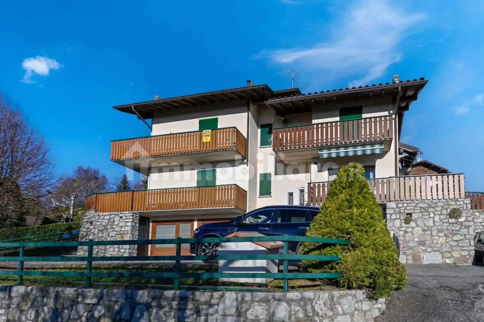 Appartamento in vendita a Selvino