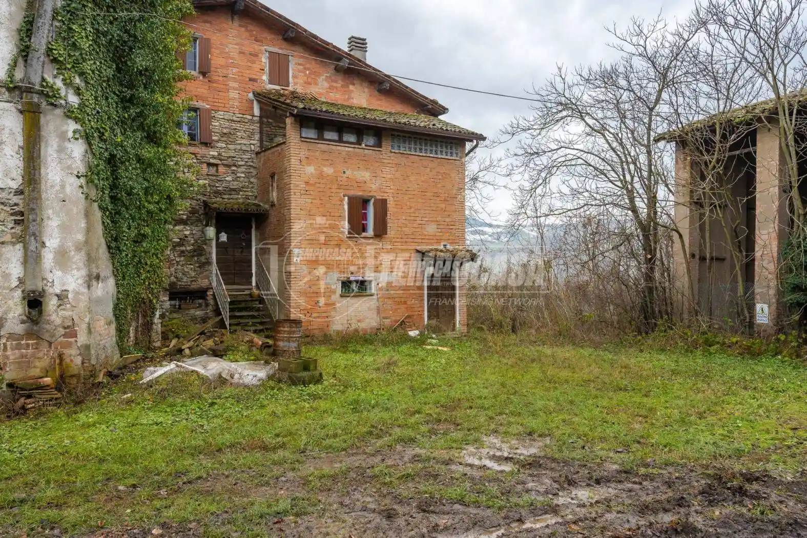 Casa indipendente in vendita a Viano