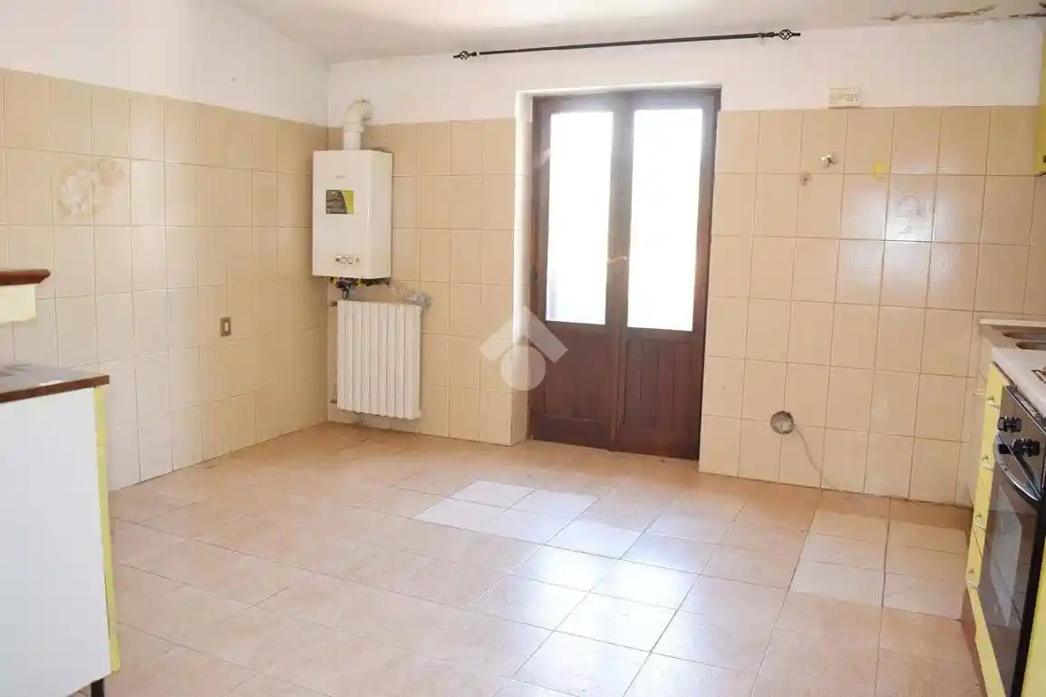 Quadrilocale via Collemaggio 10, Centro, Tagliacozzo - foto 4