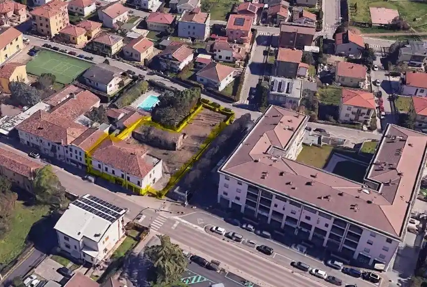 Palazzo - Edificio in vendita a Borgo Virgilio