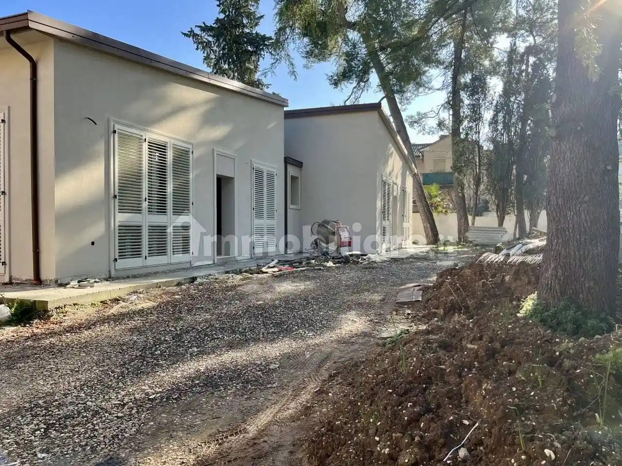 Villa in vendita a Jesi