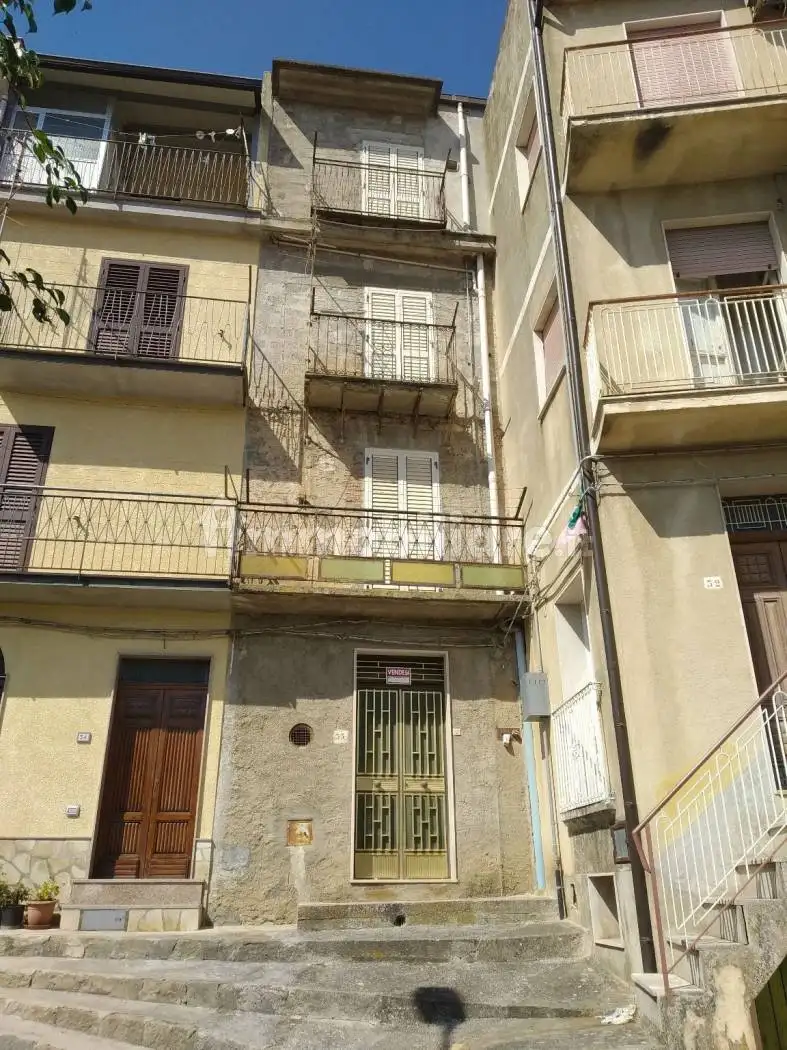 Terratetto unifamiliare piazza Monastero 27, Alcara li Fusi
